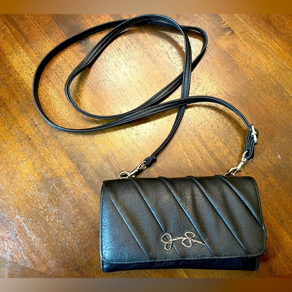 Jessica Simpson Crossover clutch wallet purse